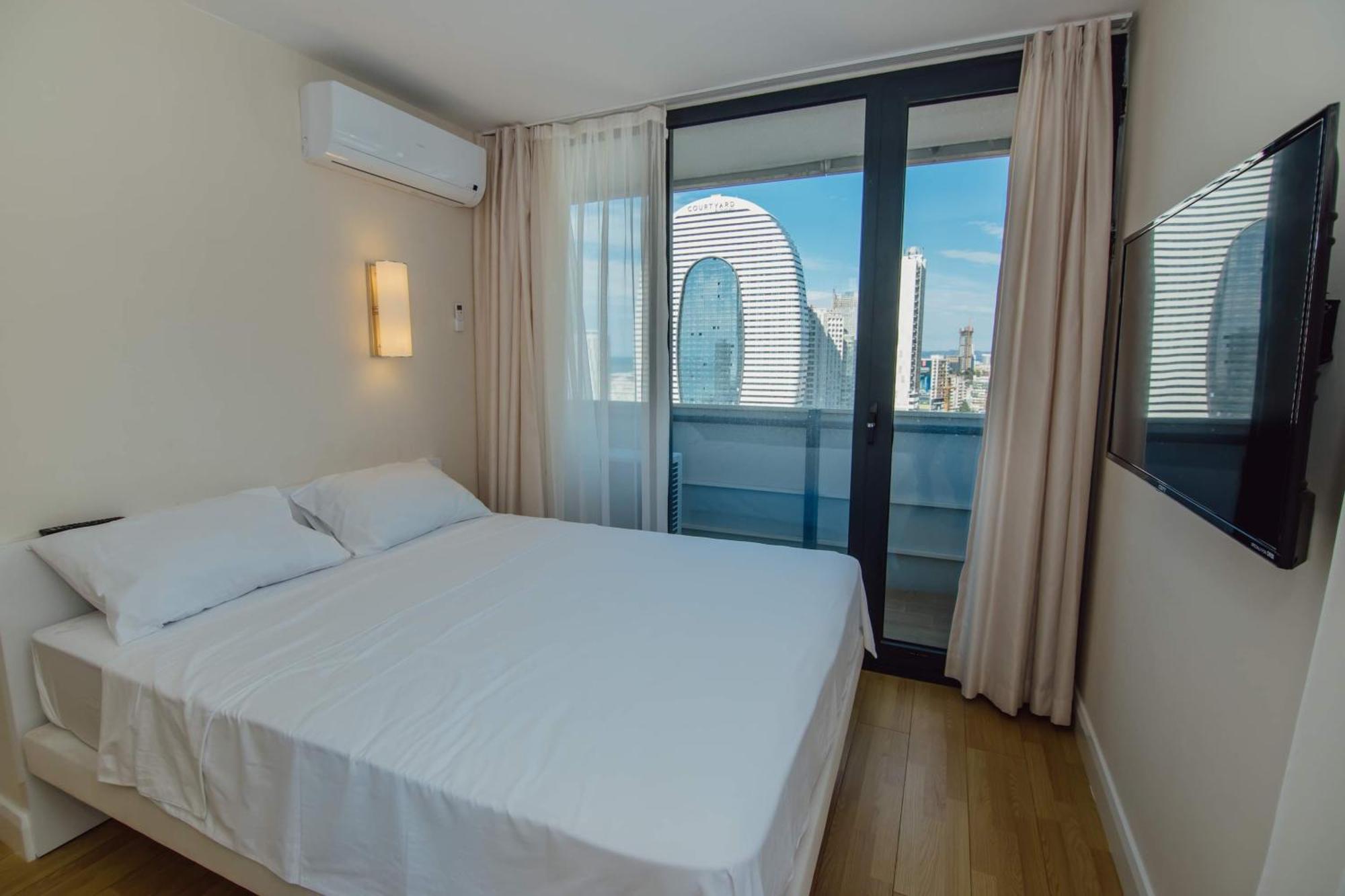巴统Orbi City Center Sea View公寓式酒店 外观 照片