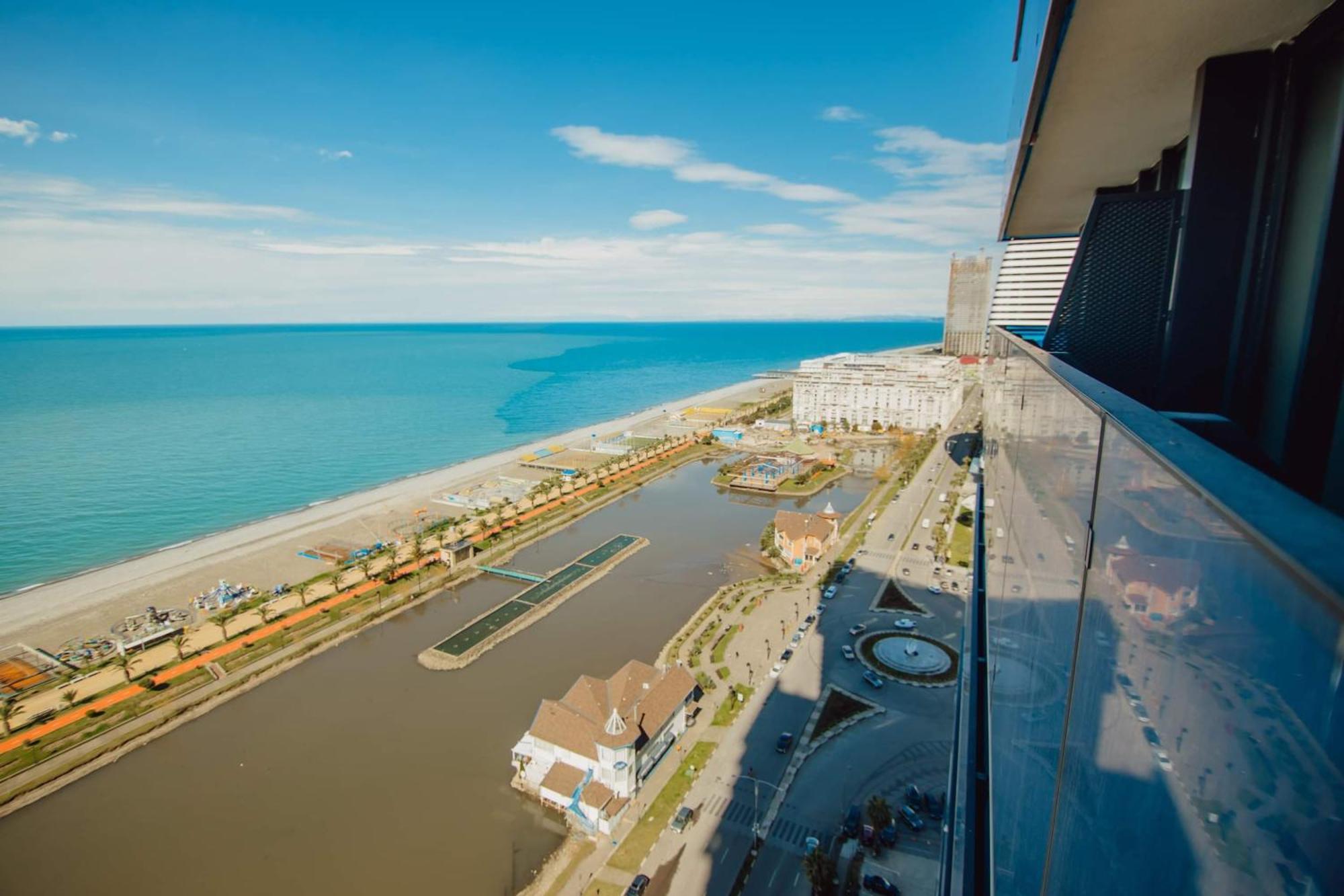 巴统Orbi City Center Sea View公寓式酒店 外观 照片