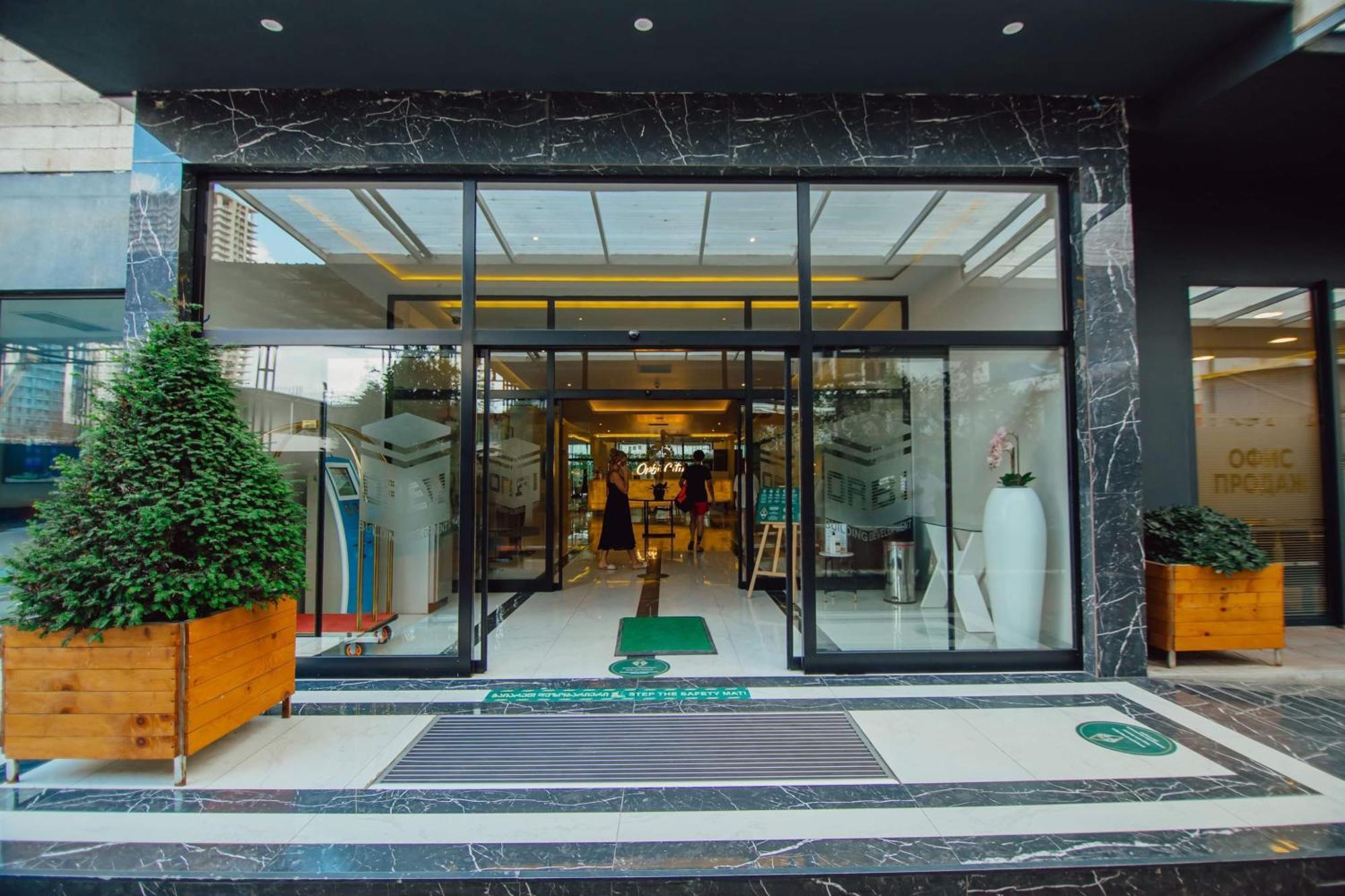 巴统Orbi City Center Sea View公寓式酒店 外观 照片